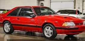 这辆1989FoxBody福特野马可能就是您正在寻找的隐藏宝藏